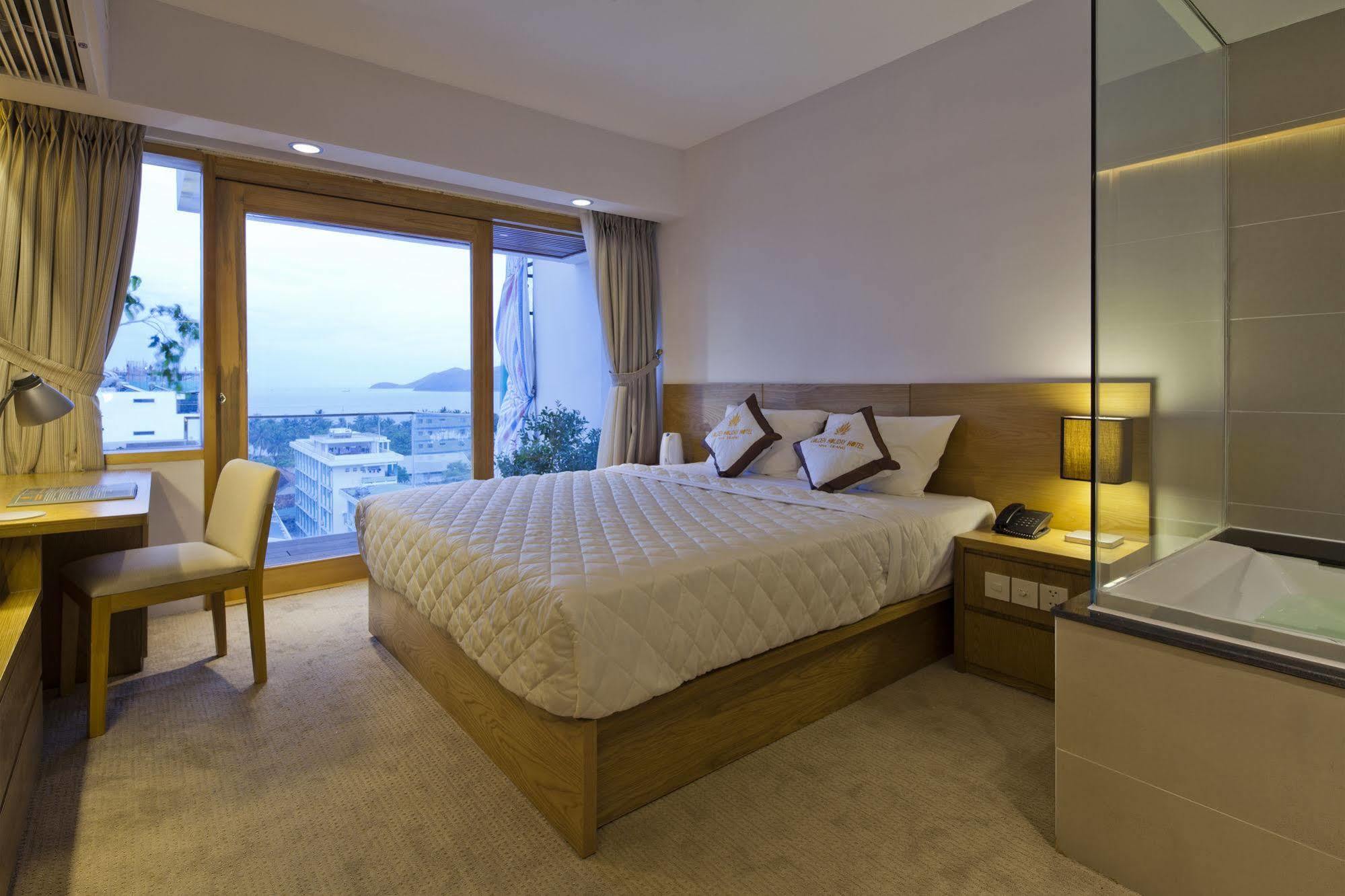 Golden Holiday Hotel Nha Trang Dış mekan fotoğraf
