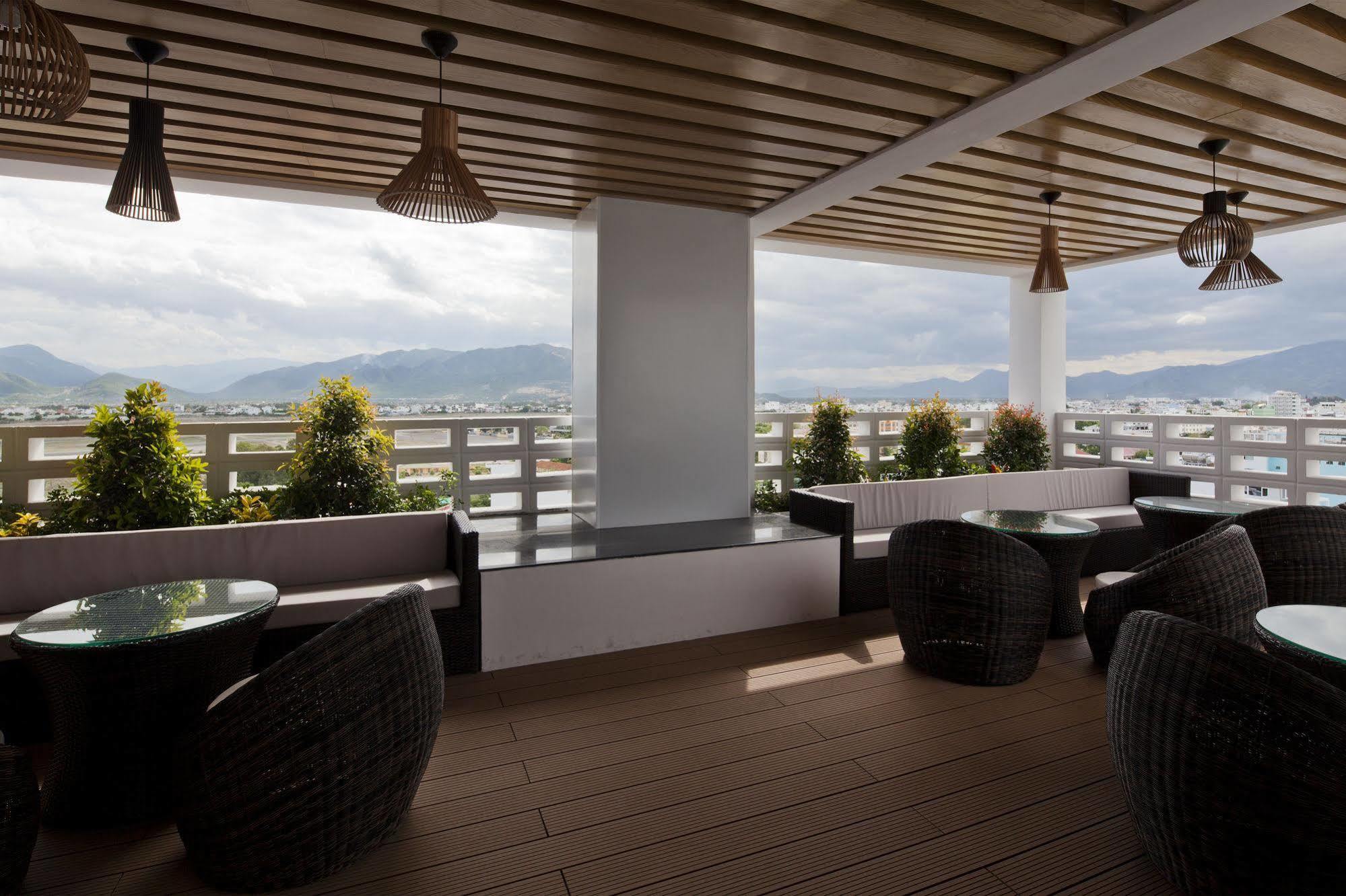 Golden Holiday Hotel Nha Trang Dış mekan fotoğraf